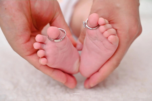 镇江宝宝打喷嚏发烧